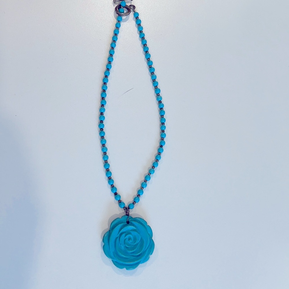Turquoise flower necklace